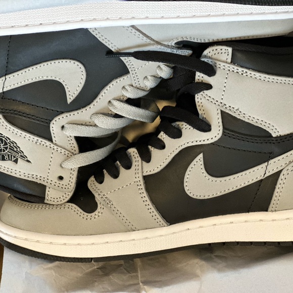 Air Jordan 1 Retro High OG Shadow 2.0 - Picture 3 of 6